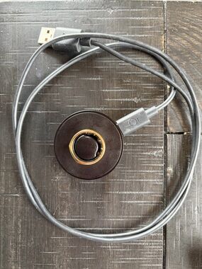 Oura ring heritage gold size 7